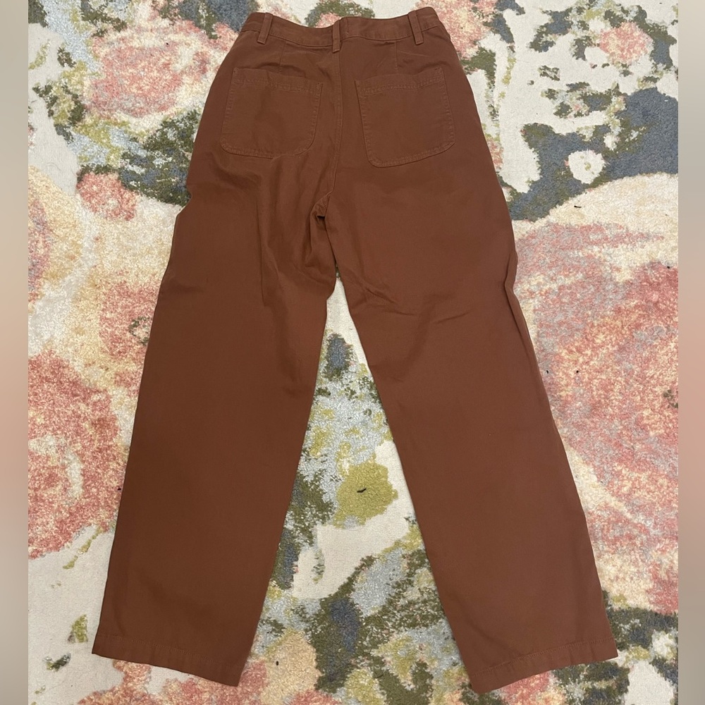 Aritzia Jaden pant. Size 6. Worn once. Too small now.
